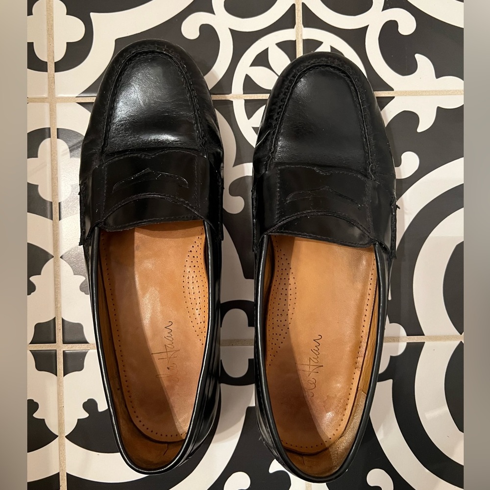 Cole Haan Mens Penny Loafers dress shoes, great condition. Size 12. Black.